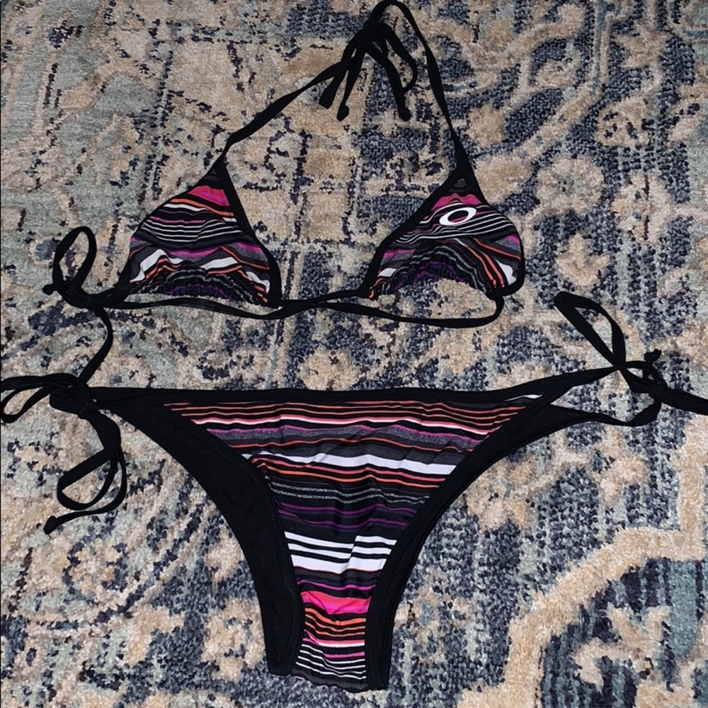 Oakley bikini